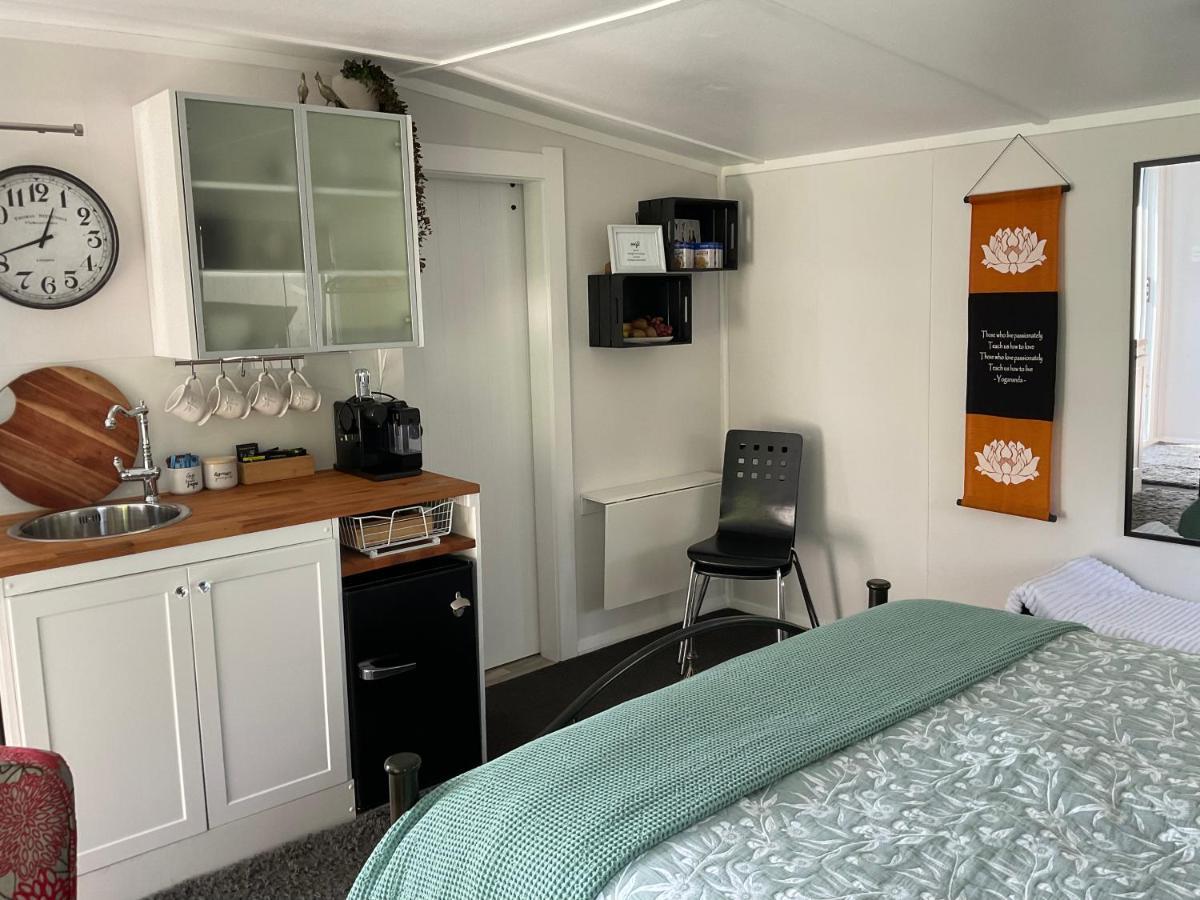 Orange Tree Cottage - Garden Hideaway Whanganui Kültér fotó